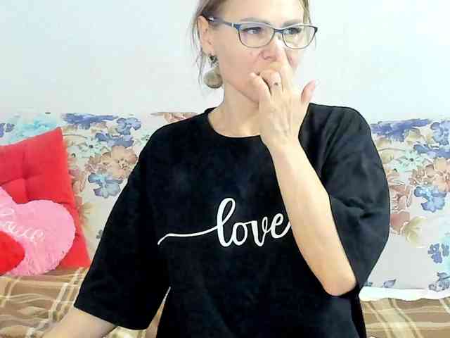 Lisa1225 webcam