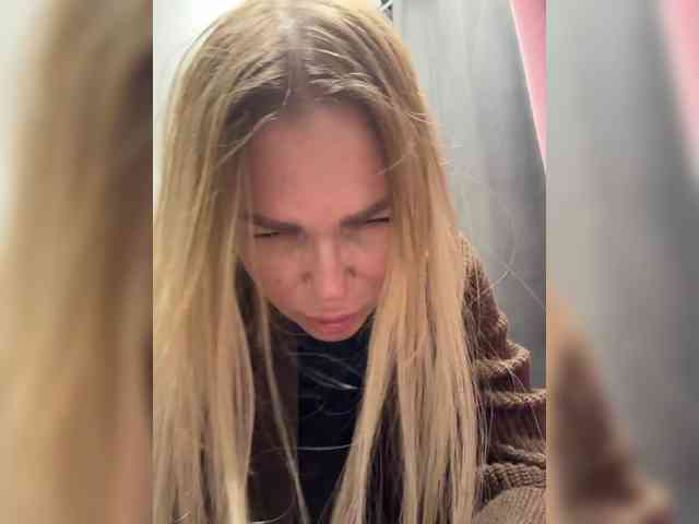 Lisa1225 webcam