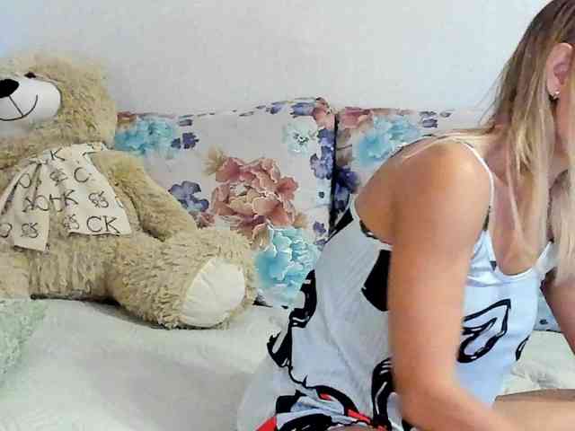Lisa1225 webcam