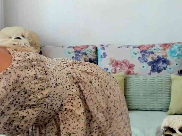 Lisa1225 webcam