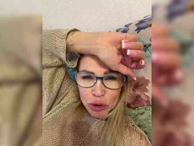 Lisa1225 webcam