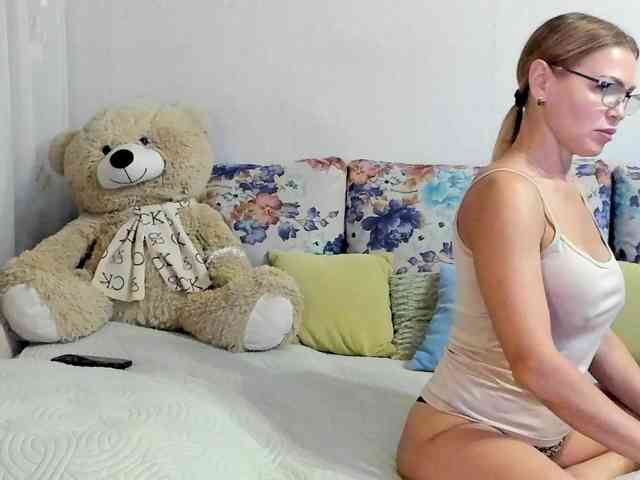 Lisa1225 webcam