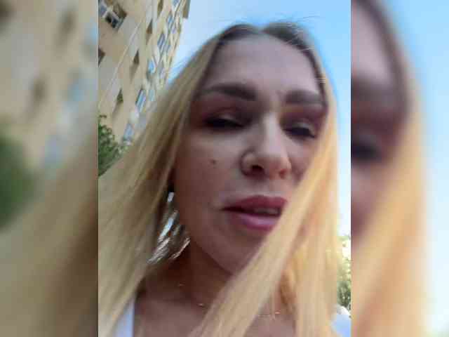 Lisa1225 webcam