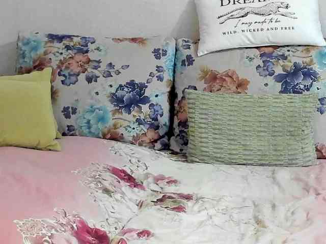 Lisa1225 webcam