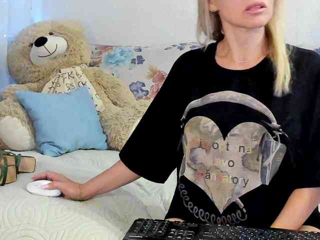 Lisa1225 webcam