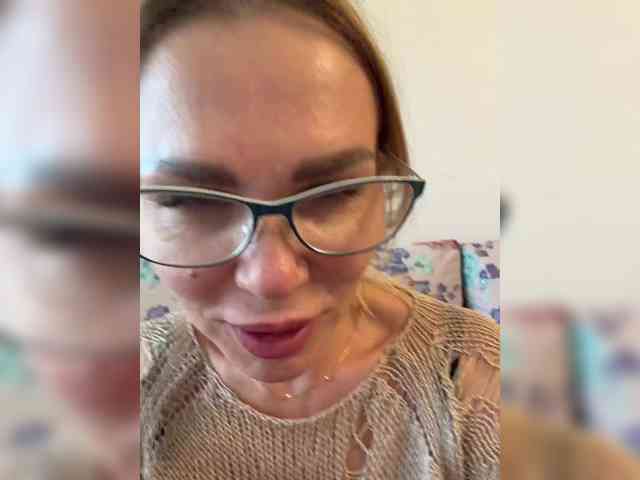 Lisa1225 webcam