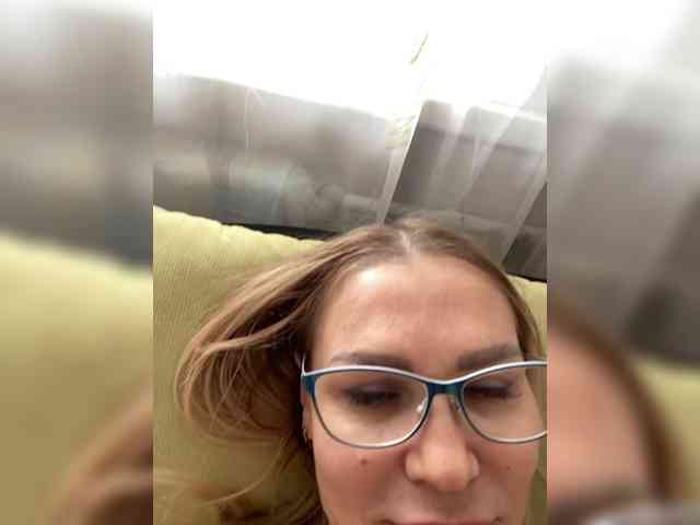Lisa1225 webcam