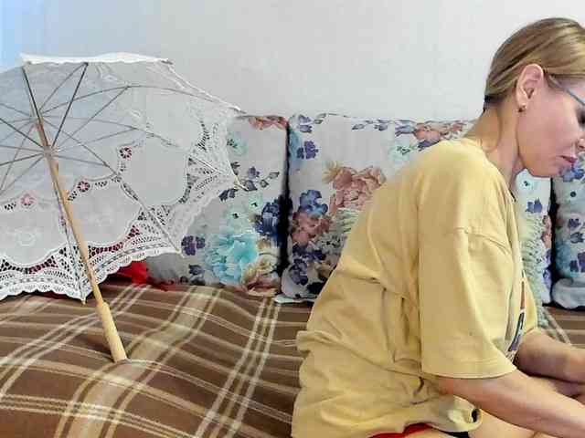 Lisa1225 webcam