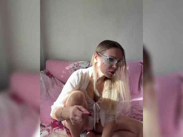 Lisa1225 webcam