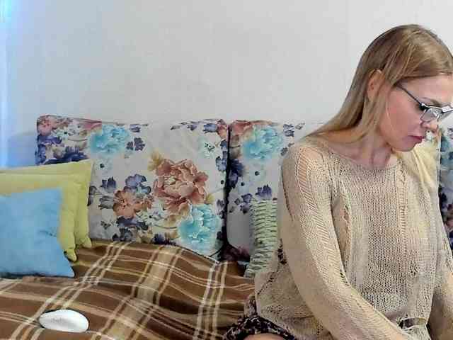 Lisa1225 webcam