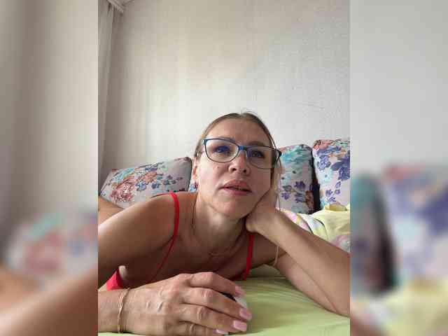 Lisa1225 webcam