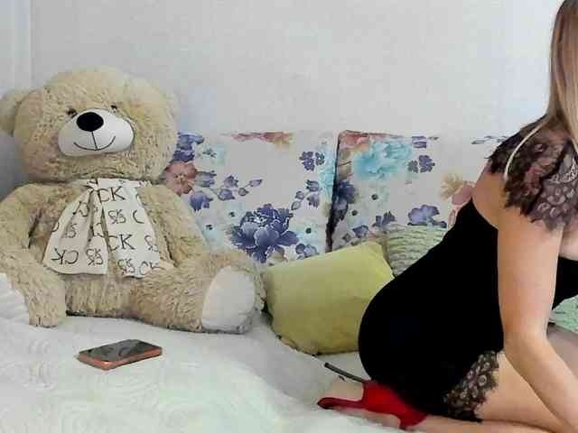 Lisa1225 webcam