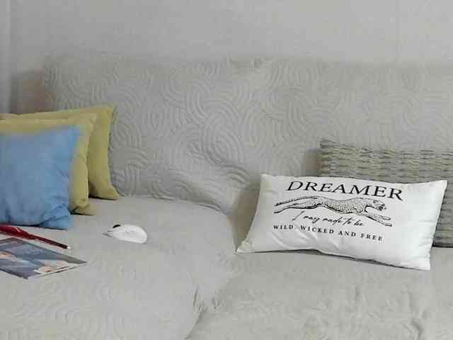Lisa1225 webcam