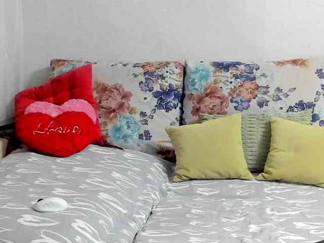 Lisa1225 webcam
