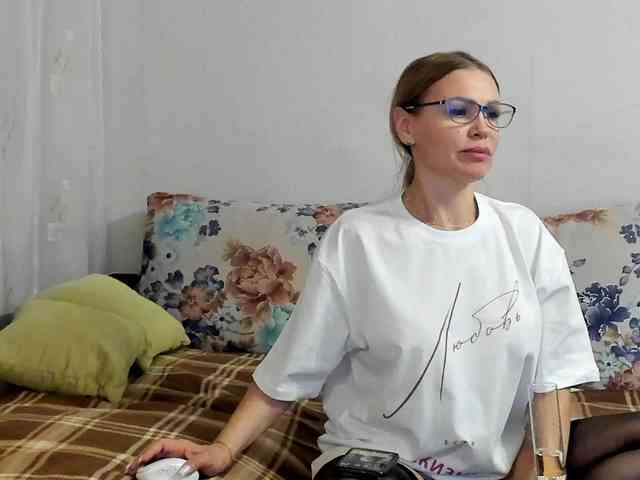 Lisa1225 webcam