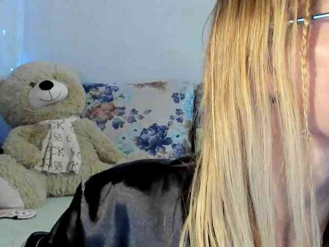 Lisa1225 webcam