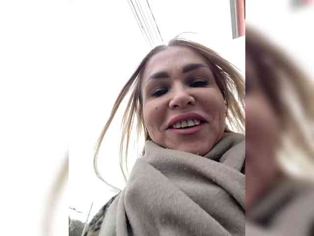 Lisa1225 webcam