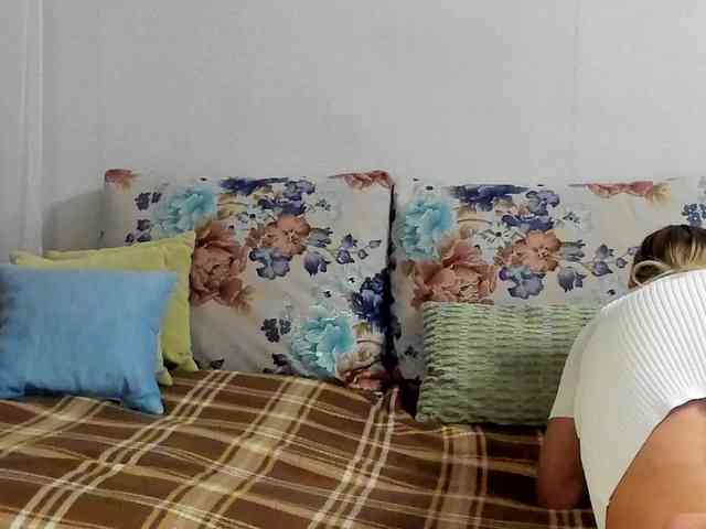 Lisa1225 webcam