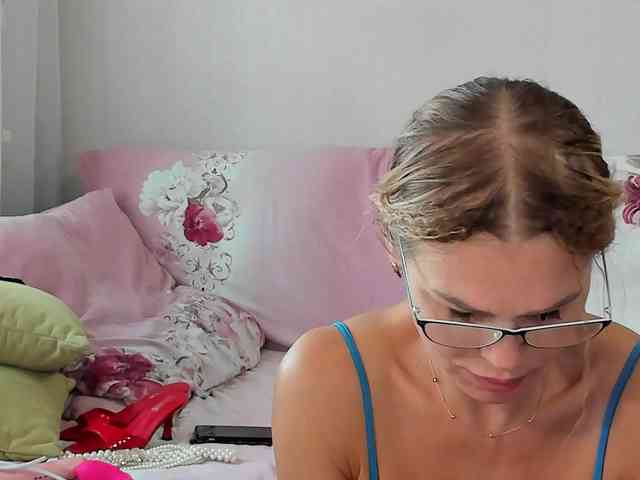 Lisa1225 webcam