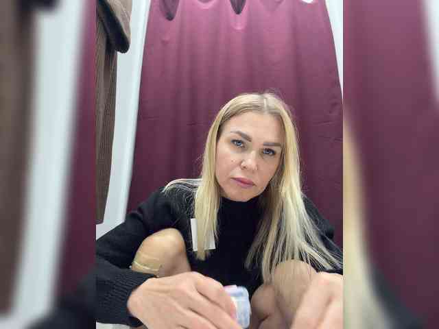 Lisa1225 webcam