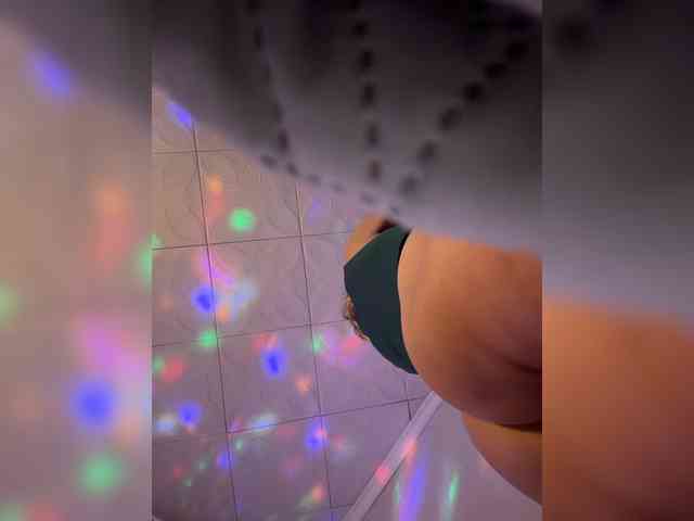 Lisa1225 webcam