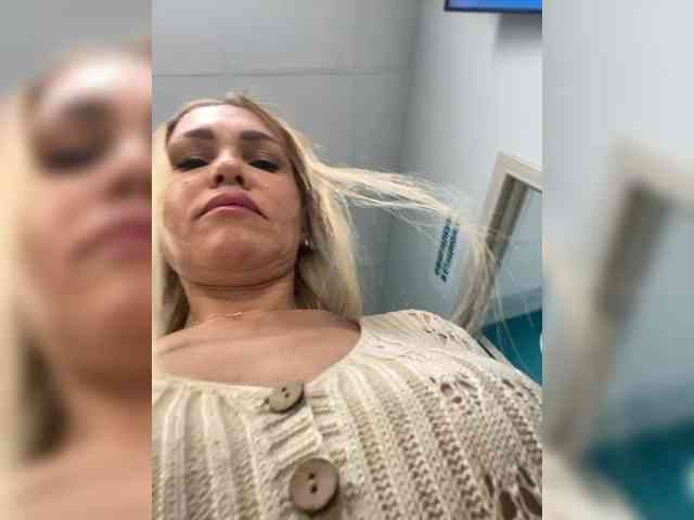 Lisa1225 webcam