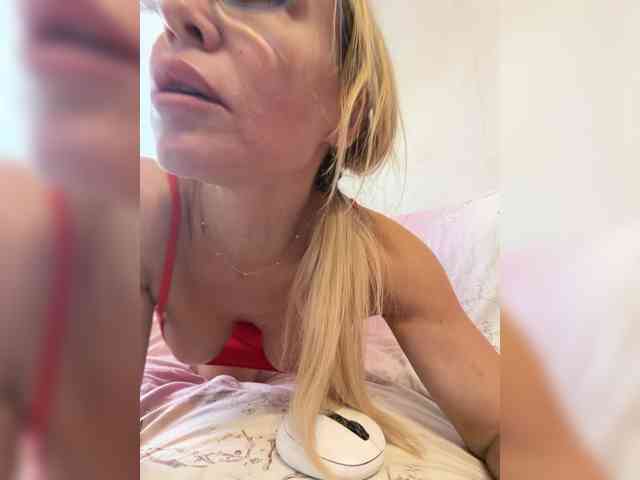 Lisa1225 webcam