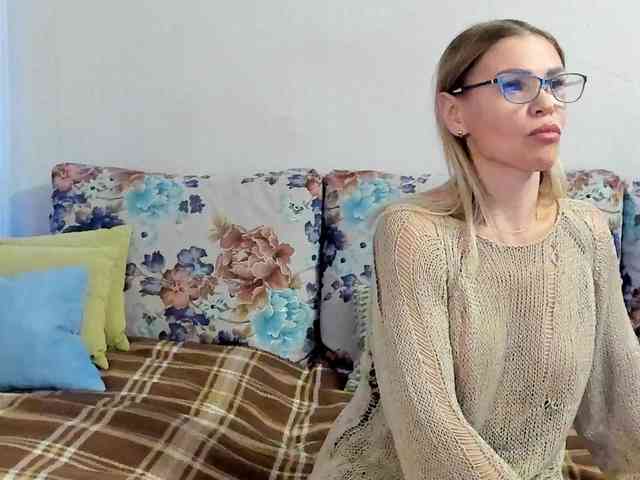Lisa1225 webcam