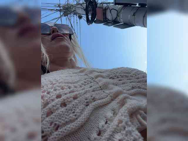 Lisa1225 webcam