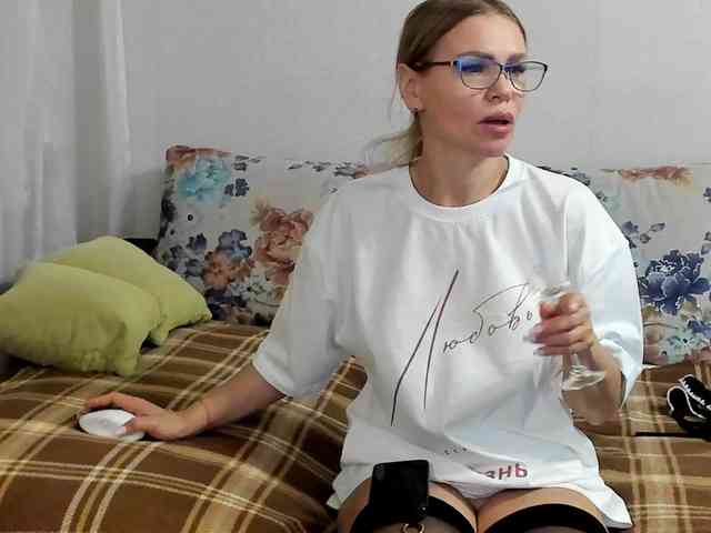 Lisa1225 webcam