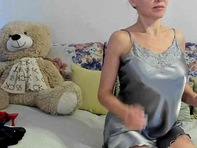 Lisa1225 webcam