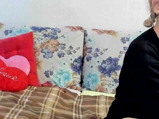 Lisa1225 webcam