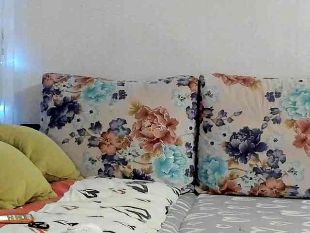 Lisa1225 webcam