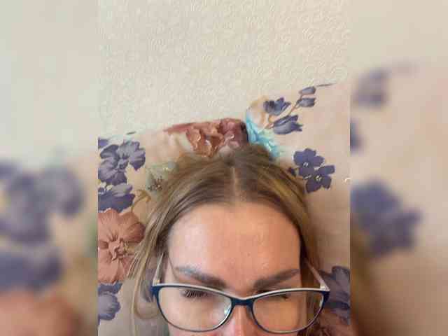 Lisa1225 webcam