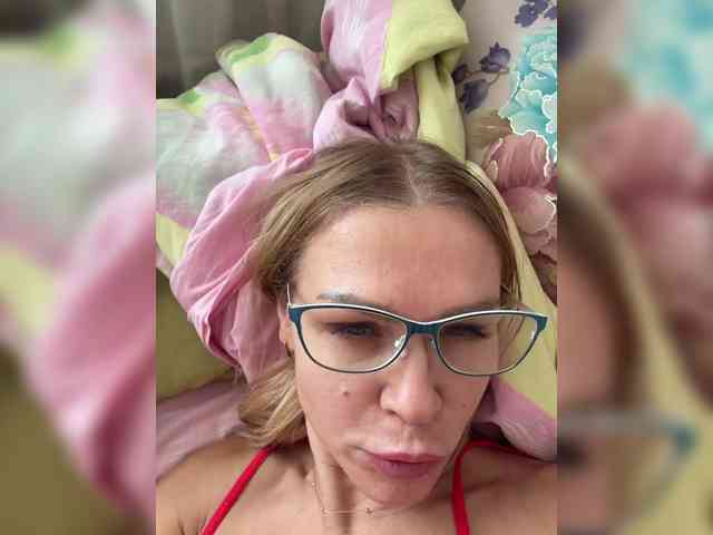 Lisa1225 webcam