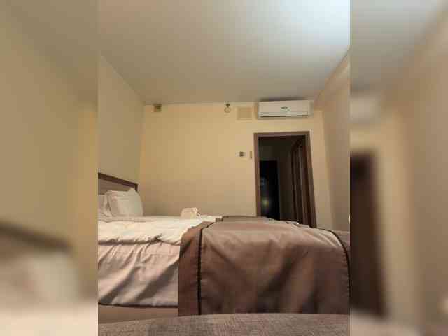 Lisa1225 webcam