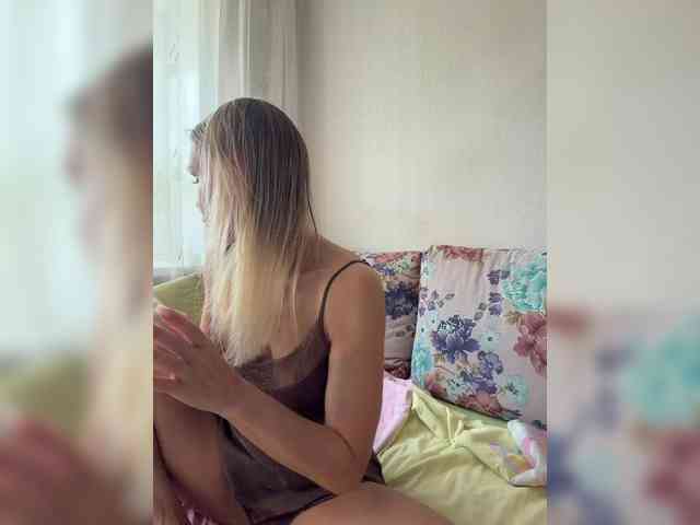 Lisa1225 webcam