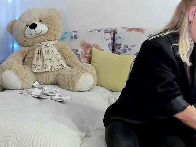 Model: Lisa1225
