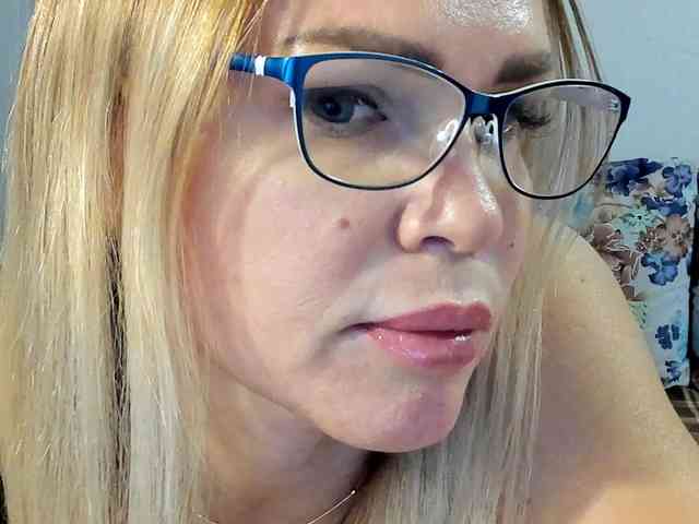 Lisa1225 webcam