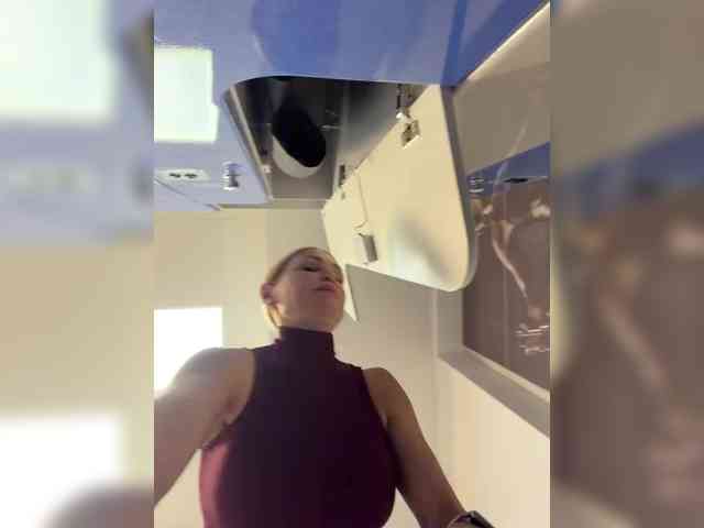 Lisa1225 webcam