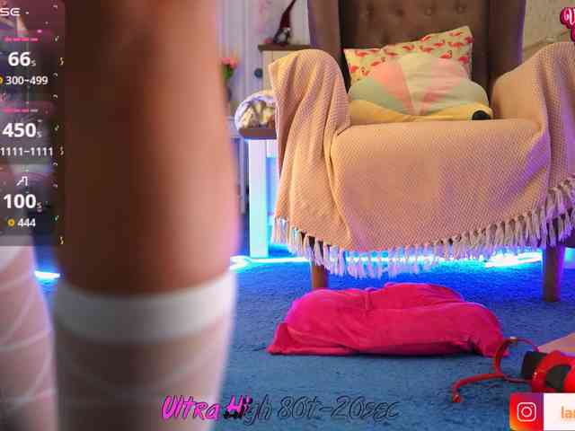 CassieKriss8537 webcam