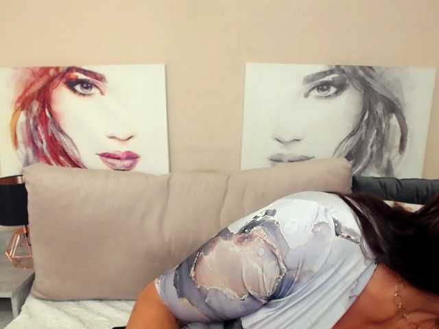 SophieKiss live cam on BongaCams