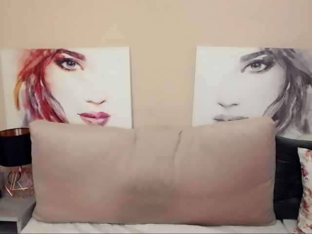 SophieKiss live cam on BongaCams