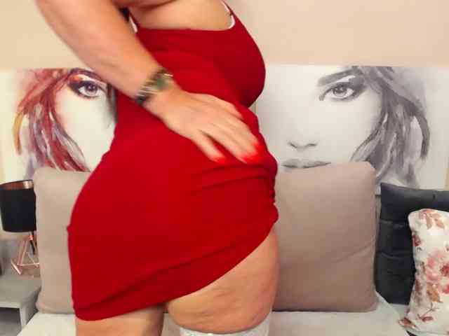 Model: SophieKiss