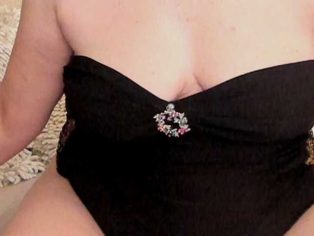LadyJanine live cam preview