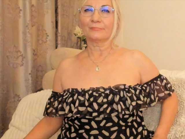LadyJanine live webcam show