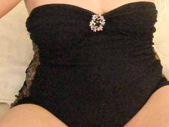 LadyJanine webcam