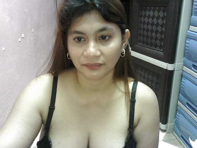 peenastyfame live cam on BongaCams