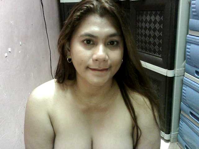 peenastyfame live cam on BongaCams