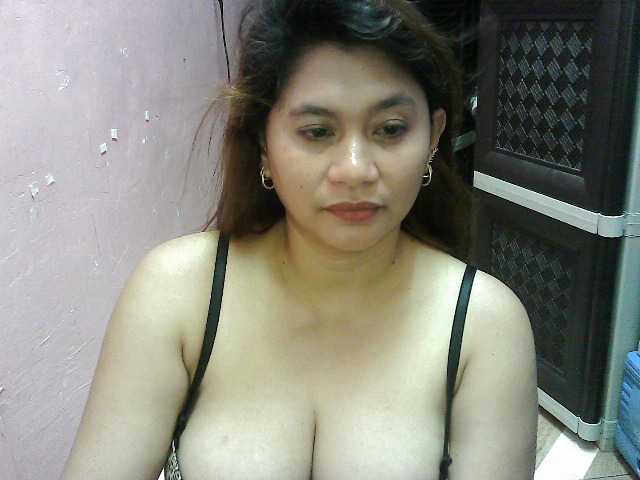 peenastyfame live cam on BongaCams
